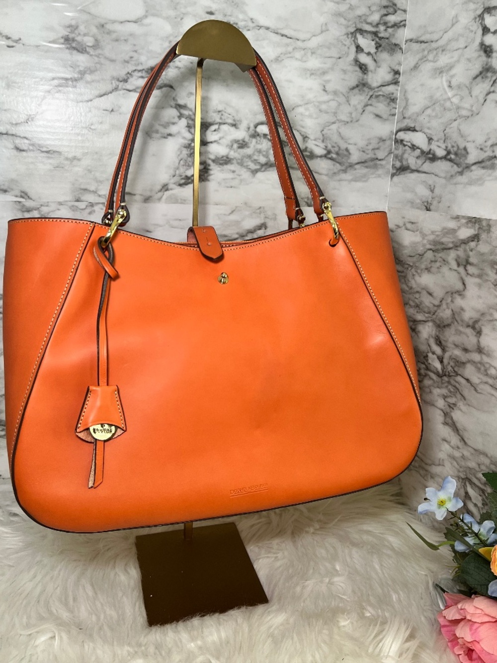 Dooney Bourke Alto Camilla - Picture 1 of 10